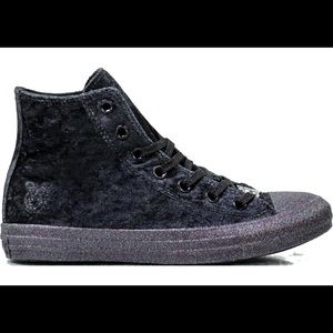 Miley Cyrus x Converse NEW IN BOX